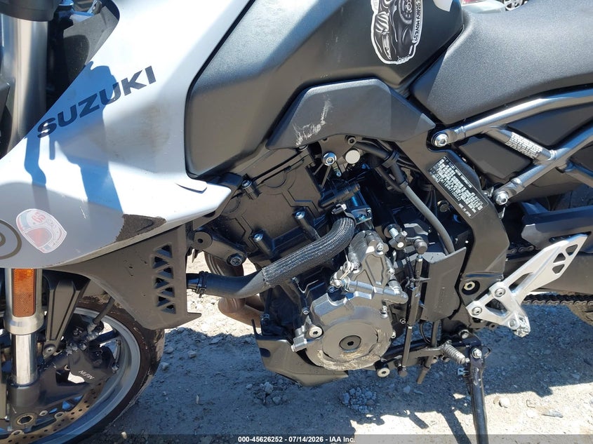 2024 Suzuki Gsx800 R VIN: JS1EM11B9R7100032 Lot: 45626252