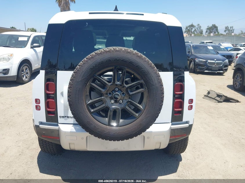 2025 Land Rover Defender 90 P300 S VIN: SALEJ6EX4S2421733 Lot: 45626319