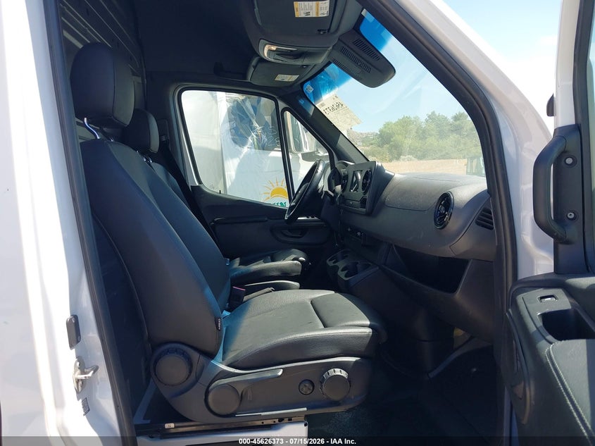 2022 MERCEDES-BENZ SPRINTER 2500 auction photo 5