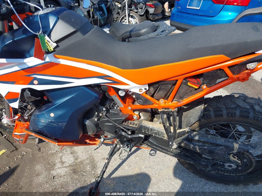 2024 Ktm 890 Adventure R VIN: VBKTR6408RM881938 Lot: 45626455