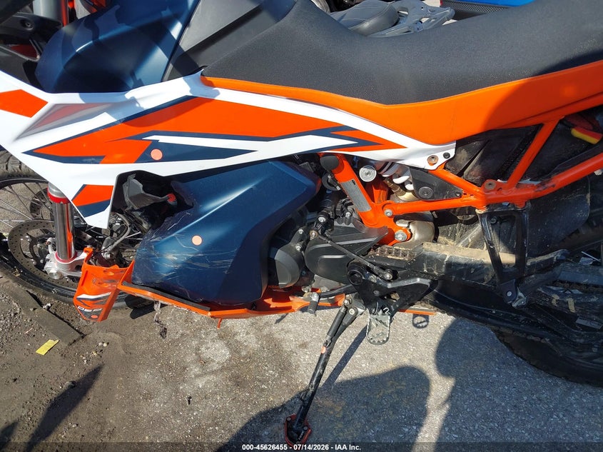 2024 Ktm 890 Adventure R VIN: VBKTR6408RM881938 Lot: 45626455