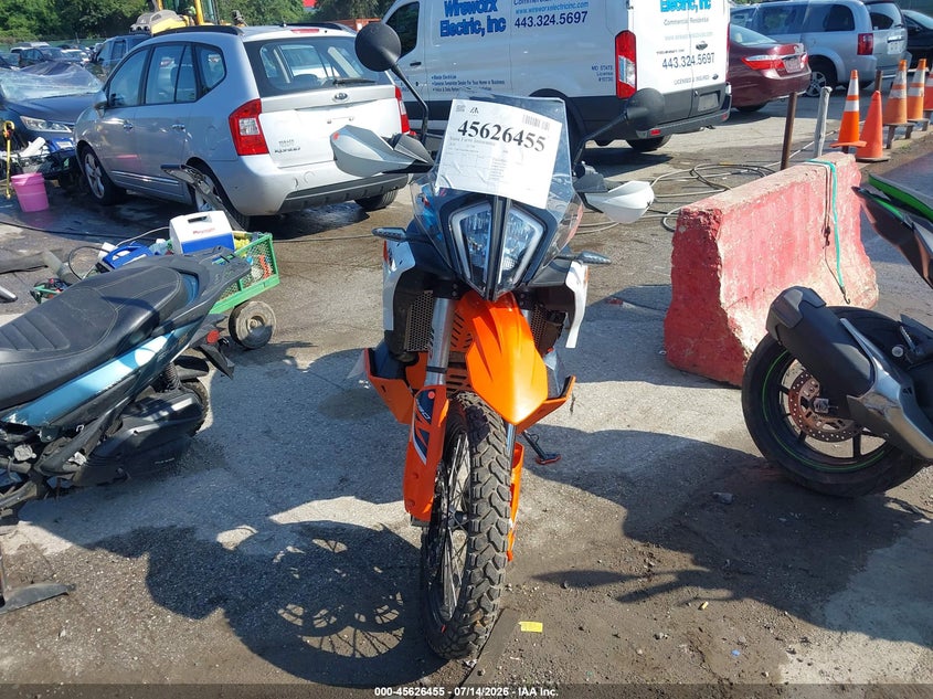 2024 KTM 890 auction photo 5