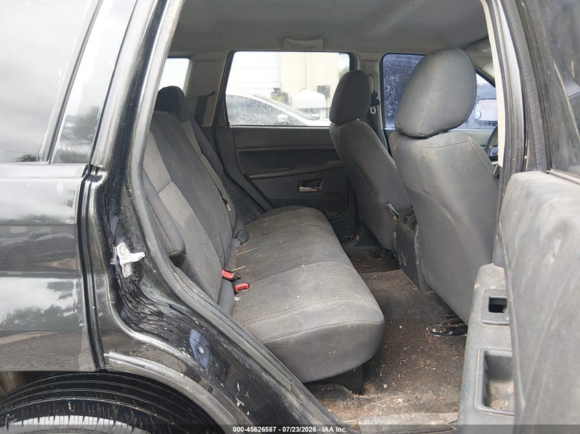 2010 JEEP GRAND CHEROKEE auction photo 8