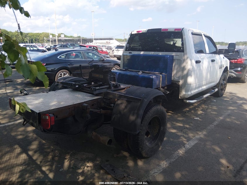 2016 RAM 3500 CHASSIS auction photo 4