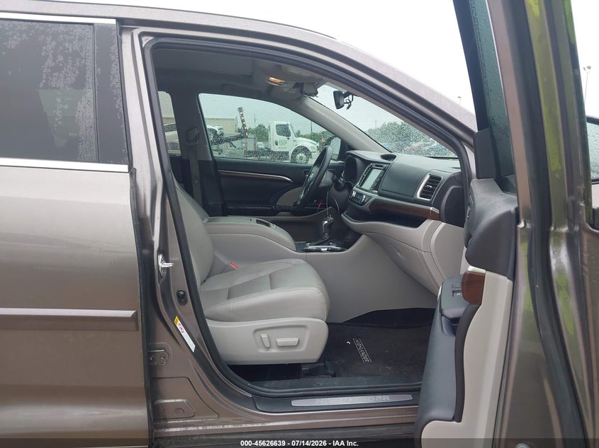 TOYOTA HIGHLANDER - zdjęcie 5