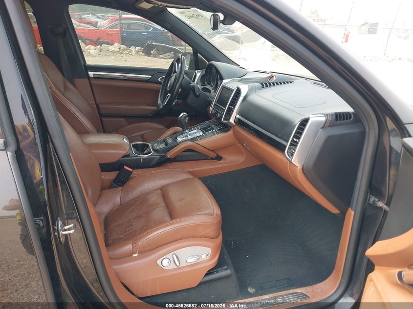 2016 PORSCHE CAYENNE auction photo 5
