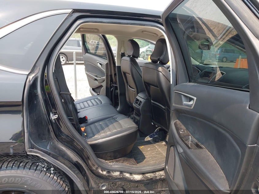 2017 FORD EDGE auction photo 8