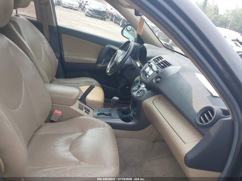 2011 TOYOTA RAV4 auction photo 5