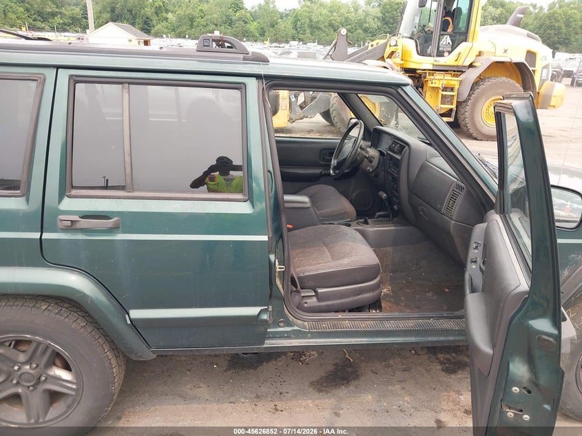AtlanticExpress - Jeep Cherokee