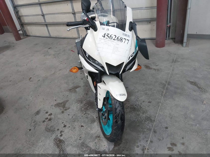 2024 YAMAHA YZFR3 auction photo 5