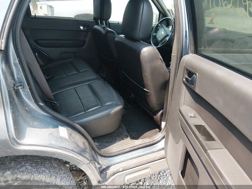 2012 FORD ESCAPE auction photo 8
