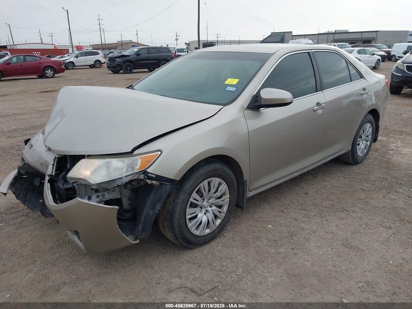 2014 TOYOTA CAMRY auction photo 2
