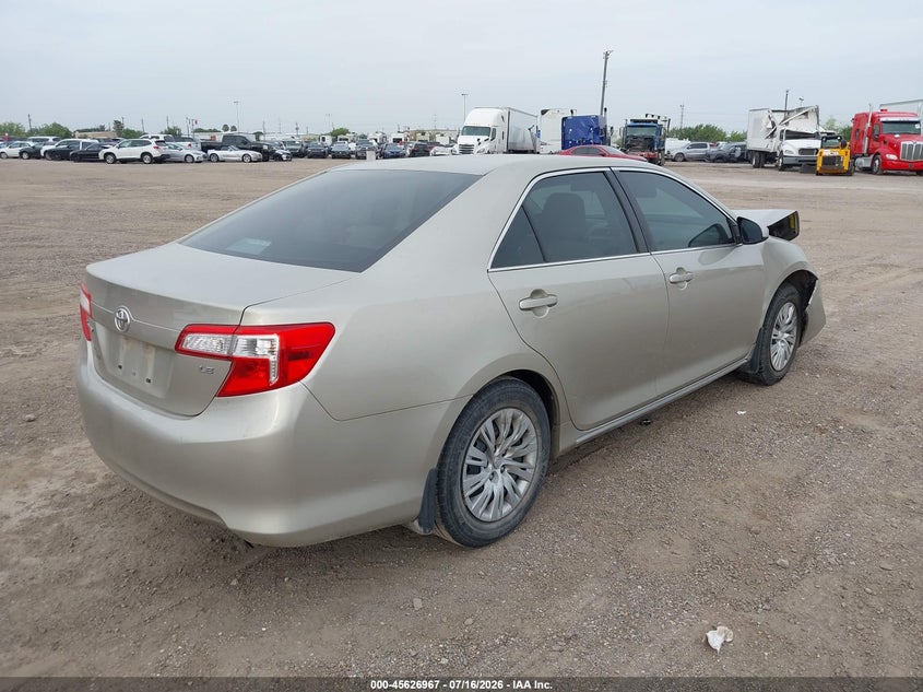 2014 TOYOTA CAMRY auction photo 4
