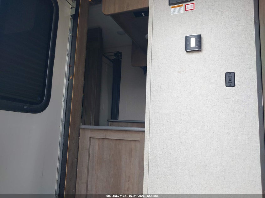 2018 KEYSTONE RV COLEMAN auction photo 5