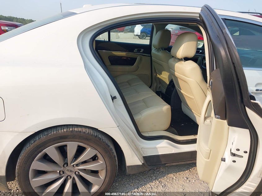 2013 LINCOLN MKS auction photo 8