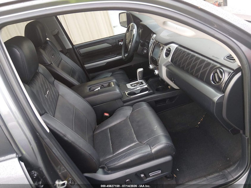 TOYOTA TUNDRA - zdjęcie 5