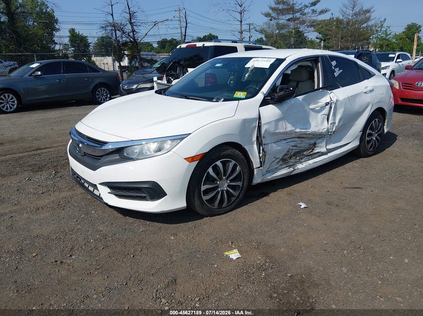 2017 Honda Civic, Левый бок, IAAI, VIN 2HGFC2F51HH523066 — фото 2