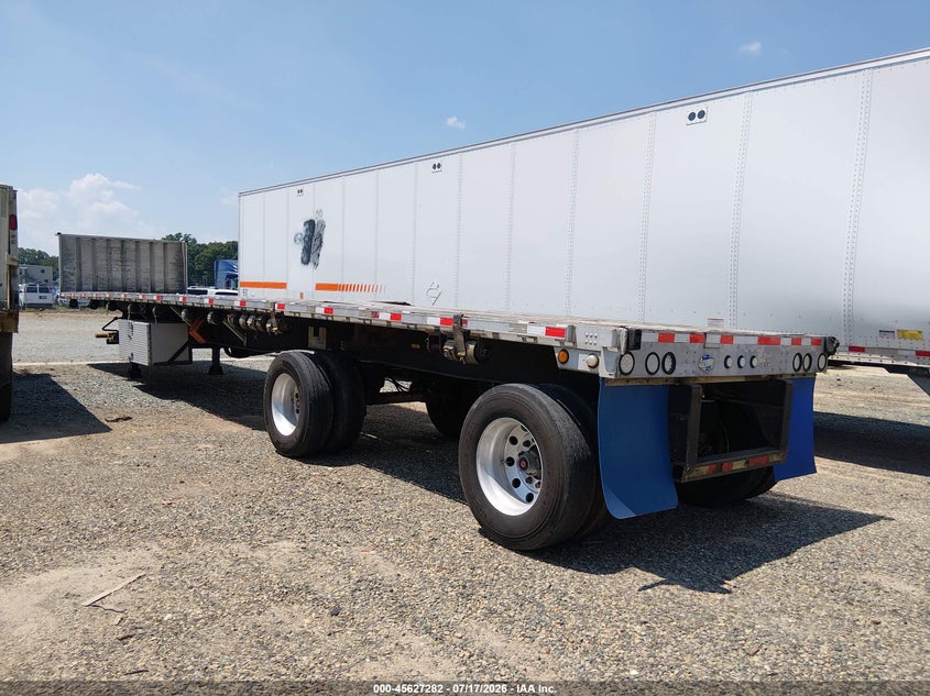 2002 UTILITY TRAILER MFG FLATBED auction photo 3