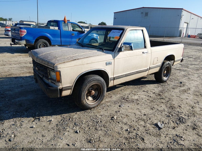 1987 Chevrolet S Truck S10, Right Front, IAAI, VIN 1GCCS14RXH2201183 — photo 2