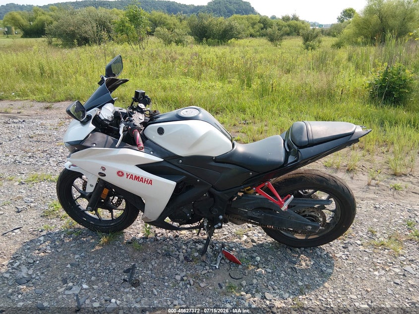 2017 Yamaha Yzfr3 A VIN: MH3RH15Y6HK002714 Lot: 45627372