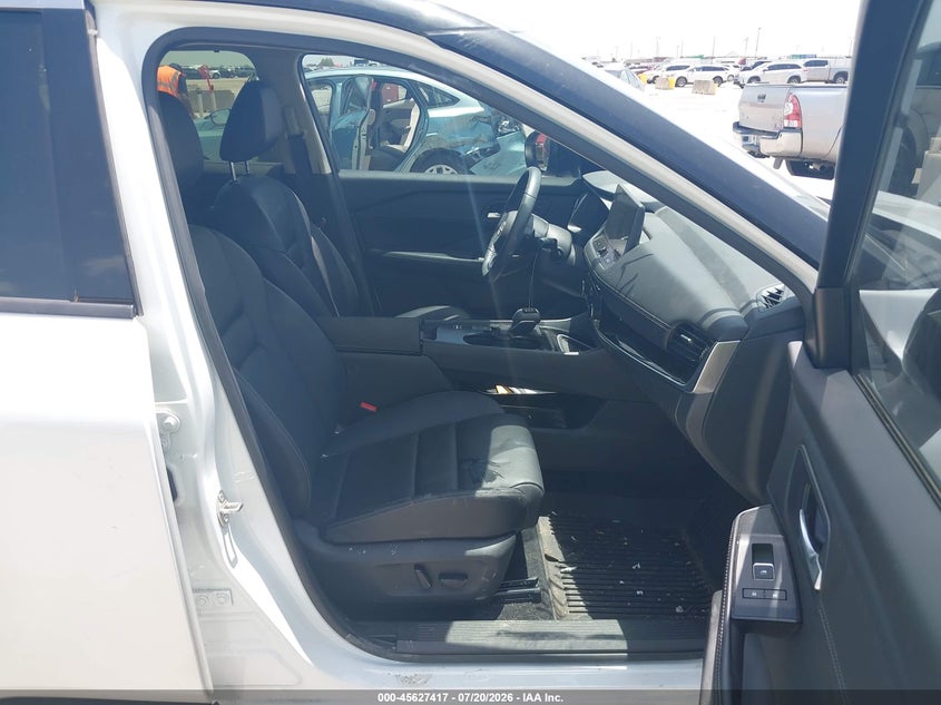 2024 NISSAN ROGUE auction photo 5