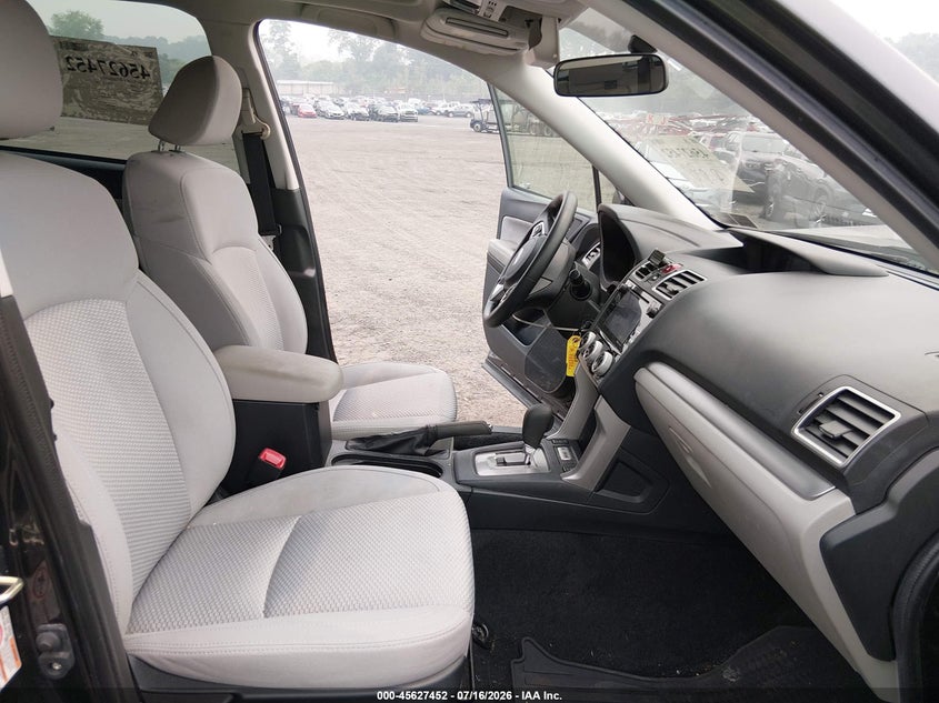 2018 SUBARU FORESTER auction photo 5