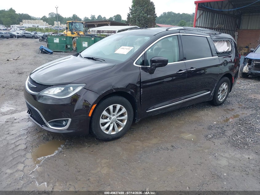 Vin: 2c4rc1eg8jr352180, lot: 46125921, chrysler pacifica touring l plus 20182
