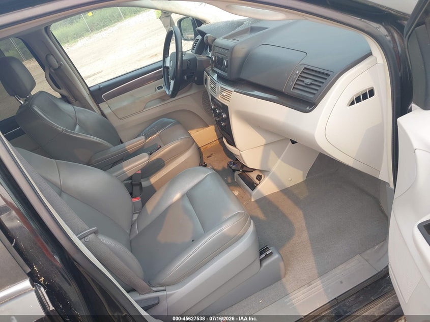 2010 Volkswagen Routan Se VIN: 2V4RW3D11AR424407 Lot: 45627538