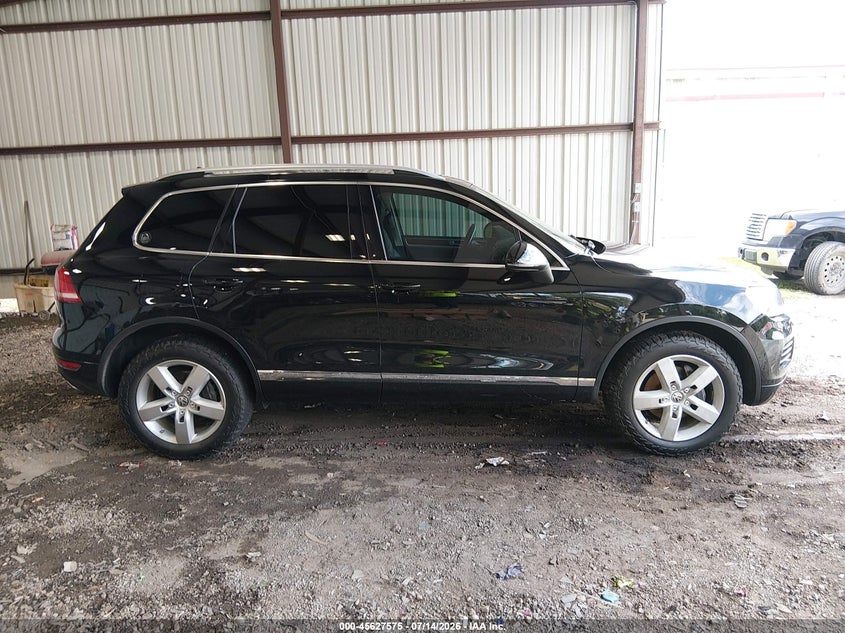2012 Volkswagen Touareg Tdi Lux VIN: WVGEK9BP4CD012126 Lot: 45627575