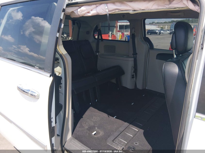2013 Chrysler Town & Country Touring VIN: 2C4RC1BG2DR815147 Lot: 45627580