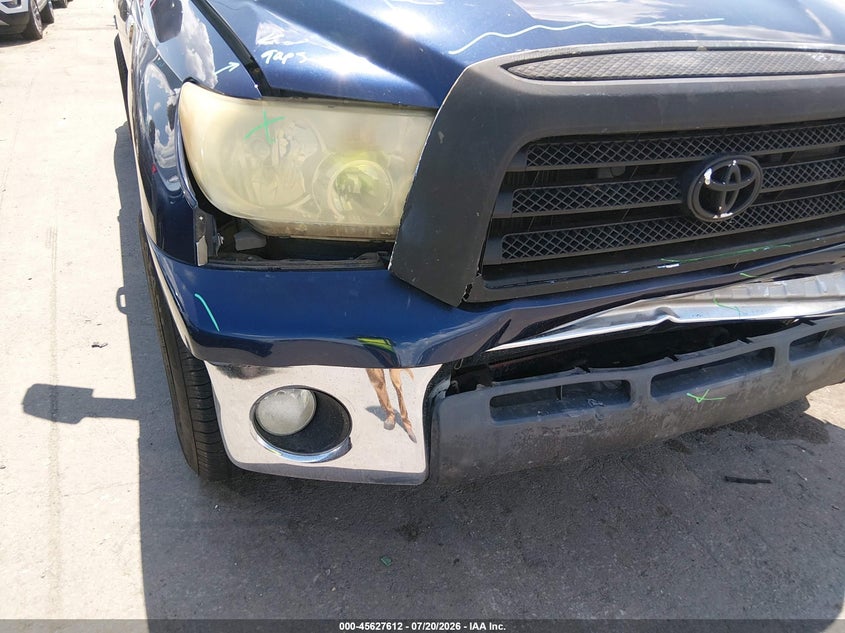 2008 Toyota Tundra Sr5 5.7L V8 VIN: 5TFRV54138X040259 Lot: 45627612