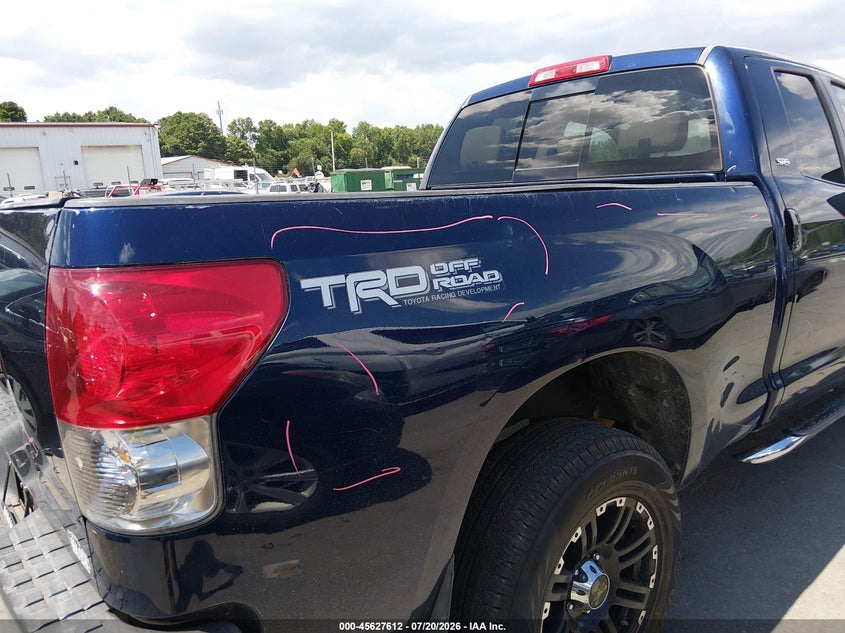 2008 Toyota Tundra Sr5 5.7L V8 VIN: 5TFRV54138X040259 Lot: 45627612