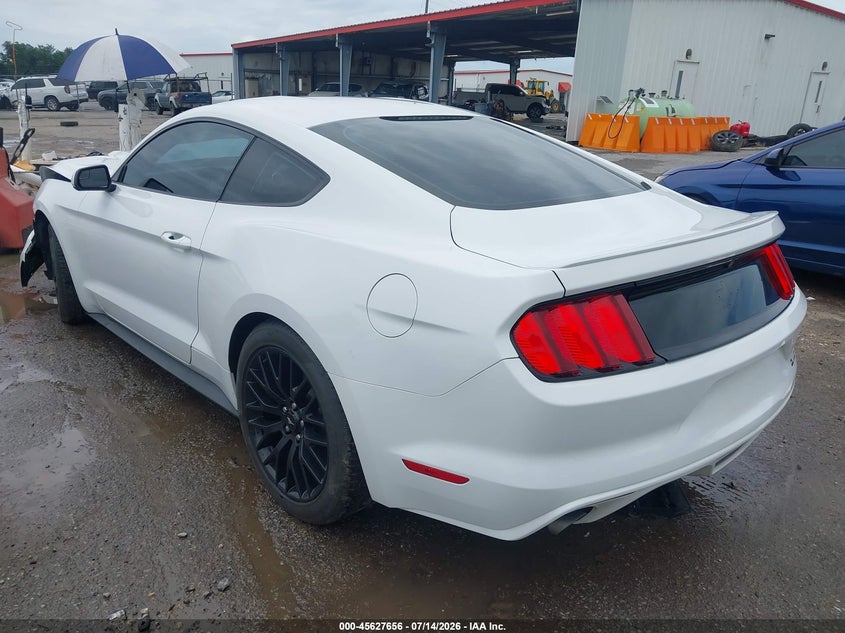 FORD MUSTANG - zdjęcie 3