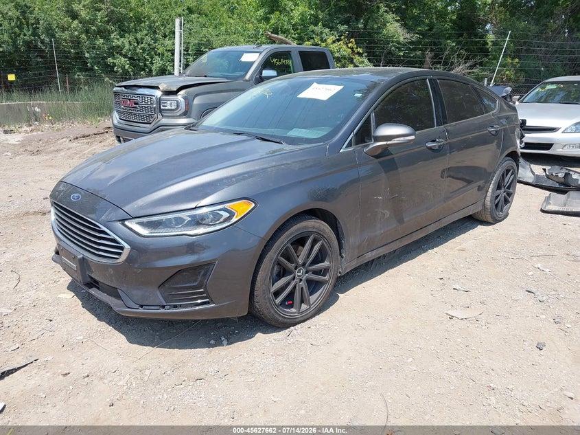 2019 FORD FUSION auction photo 2