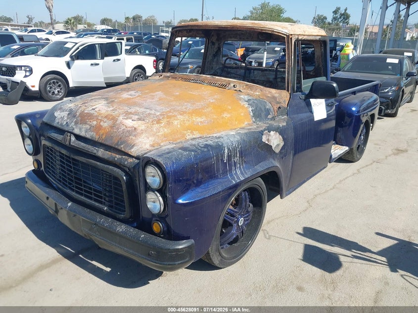 1960 INTERNATIONAL 1000 auction photo 2