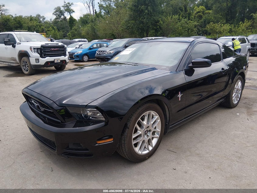 2013 Ford Mustang V6/V6 Premium, Hail, IAAI, VIN 1ZVBP8AM1D5257453 — photo 2