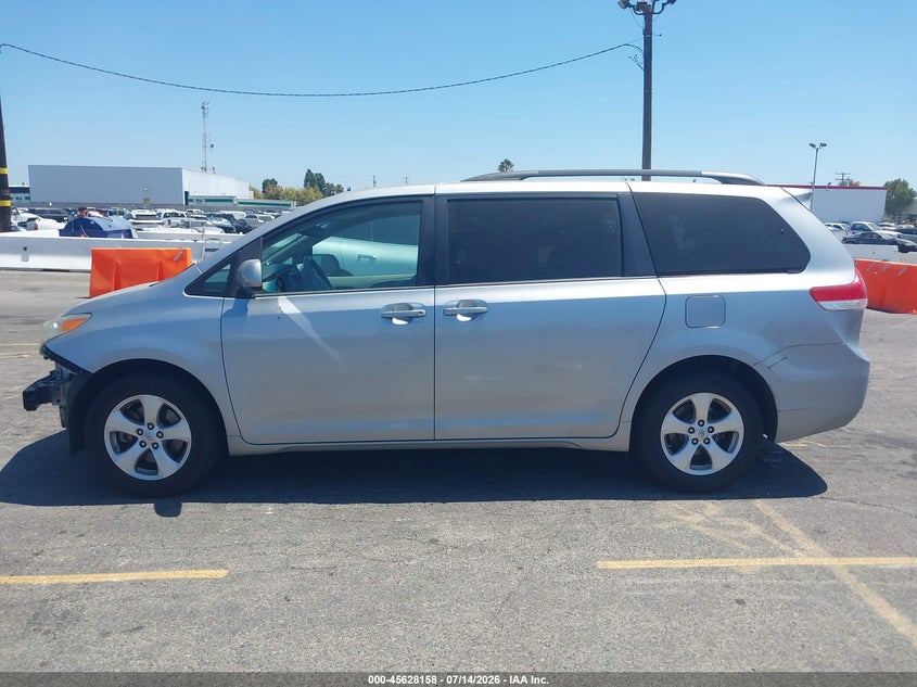 AtlanticExpress - Toyota Sienna