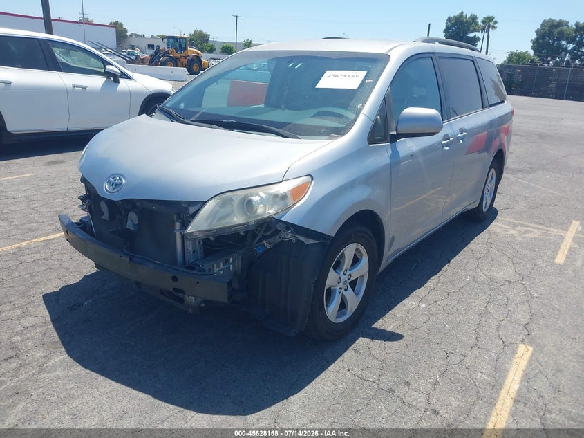 AtlanticExpress - Toyota Sienna