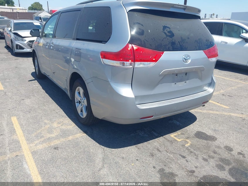 AtlanticExpress - Toyota Sienna