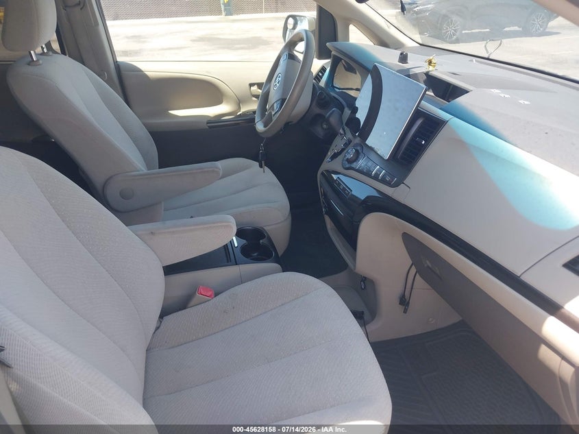 AtlanticExpress - Toyota Sienna