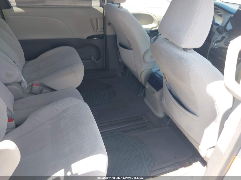 AtlanticExpress - Toyota Sienna
