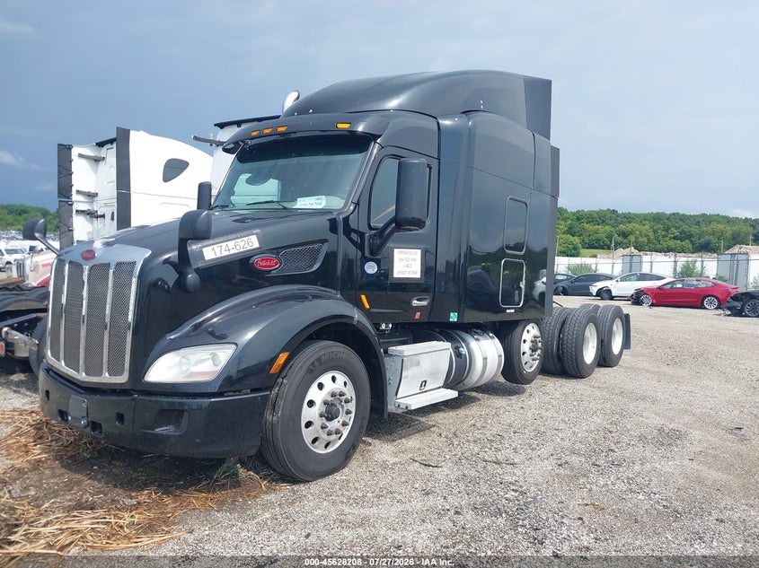2018 PETERBILT 579 auction photo 2