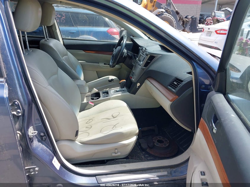 2013 SUBARU OUTBACK auction photo 5