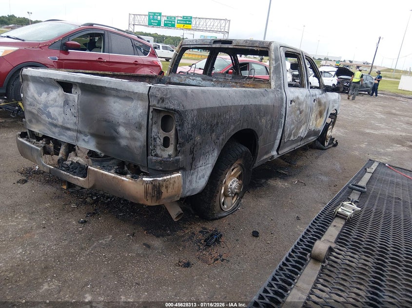 Vin: 3c6ur5clxrg216223, lot: 46126779, ram 2500 tradesman  4x4 6'4 box 20244