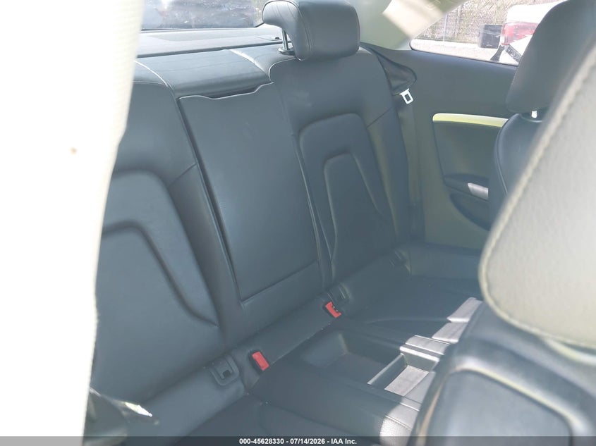 2012 AUDI A5 auction photo 8