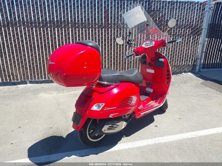 2013 VESPA GTS auction photo 4
