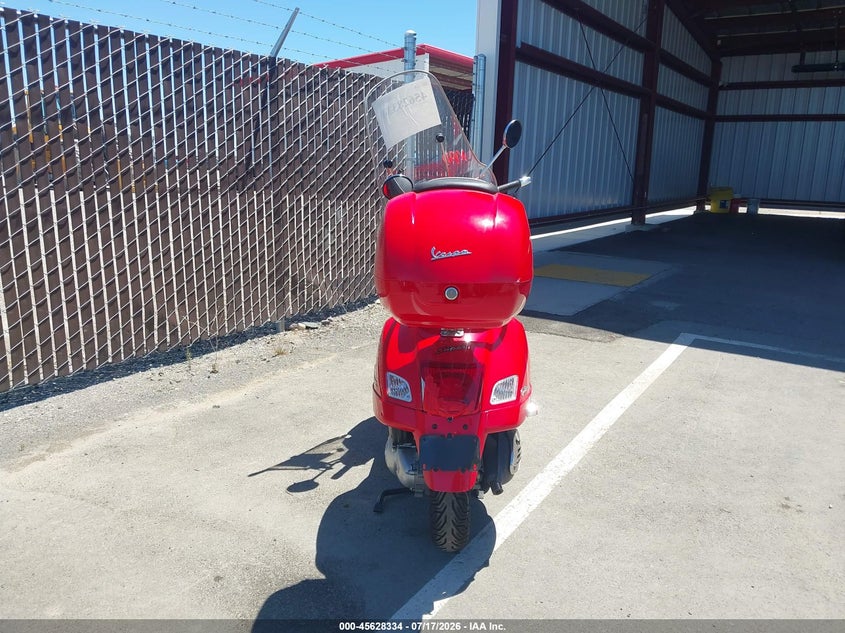 2013 VESPA GTS auction photo 6