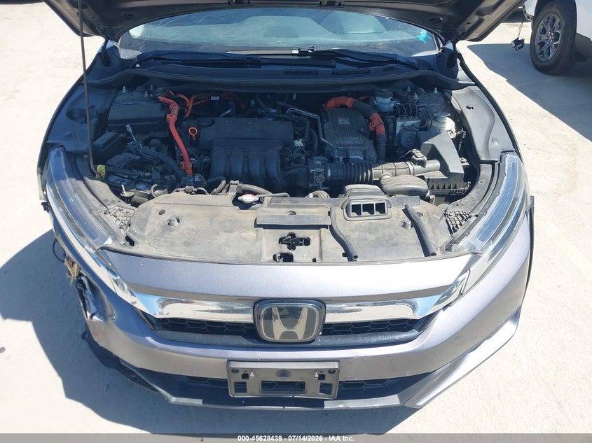 2018 Honda Clarity Plug-In Hybrid Touring VIN: JHMZC5F38JC008729 Lot: 45628439