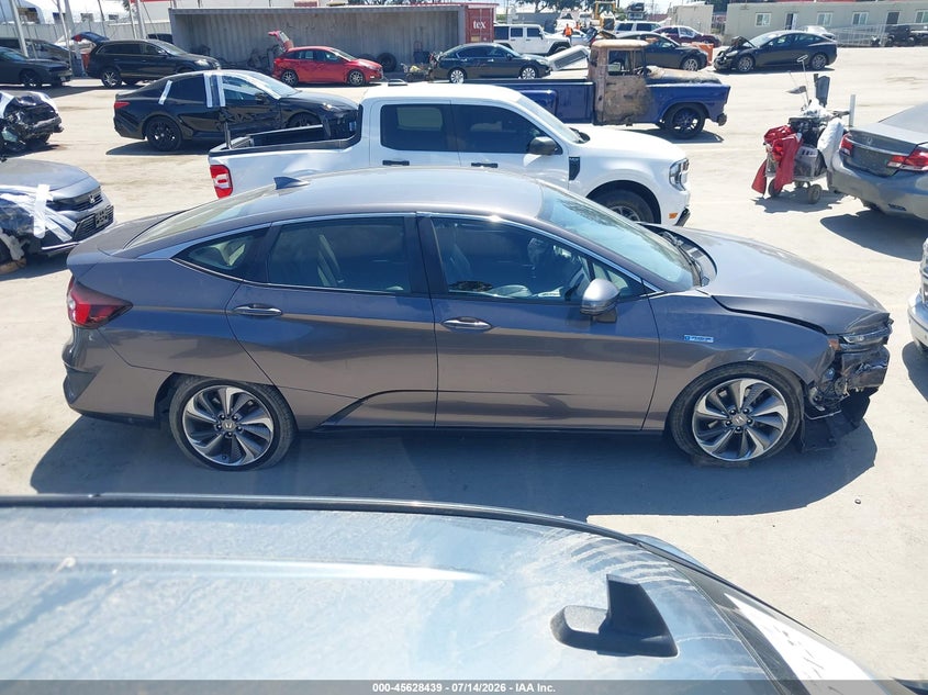 2018 Honda Clarity Plug-In Hybrid Touring VIN: JHMZC5F38JC008729 Lot: 45628439
