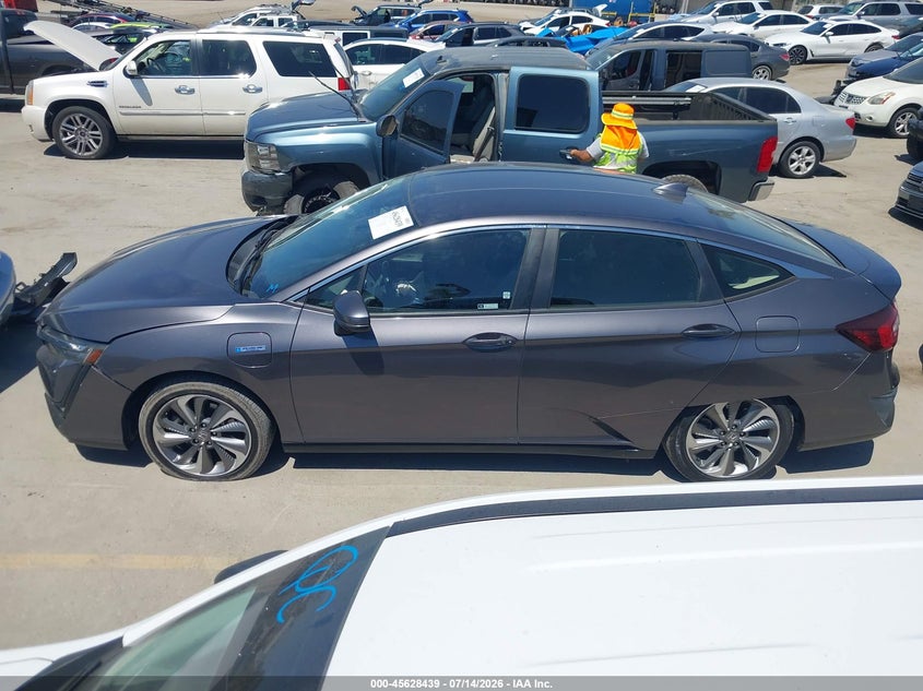 2018 Honda Clarity Plug-In Hybrid Touring VIN: JHMZC5F38JC008729 Lot: 45628439